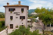 hotel green village assisi