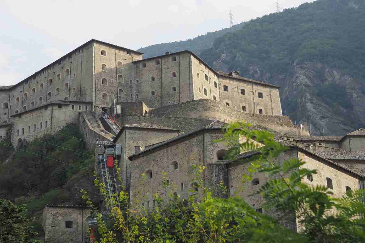 bard borgo valle d'aosta fortezza