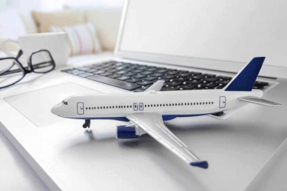 Non tutti sanno che scegliere il momento giusto per prenotare può fare una differenza significativa sia nel costo che nella qualità dell’esperienza di viaggio.